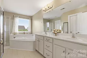 10122 Whiteburn Ct, Charlotte, NC 28278 - Photo 29