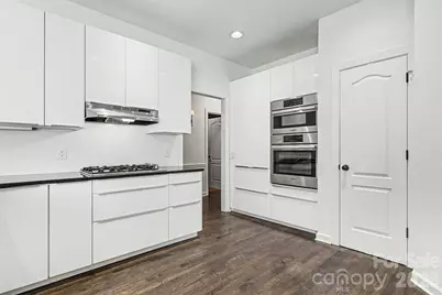 6213 Knightsgate Court, Charlotte, NC 28269 - Photo 7