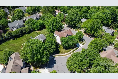 6213 Knightsgate Court, Charlotte, NC 28269 - Photo 29