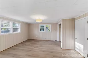 2405 Greenland Ave, Charlotte, NC 28208 - Photo 19