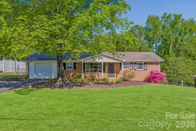 105 Vina Place, Mount Holly, NC 28120 - Photo 1