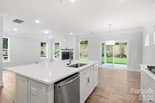 13130 Foxberry Rd, Charlotte, NC 28213 - Photo 17