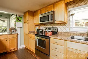 257 Rolling View Dr, New London, NC 28127 - Photo 5