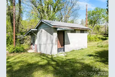 203 Dundee Street, Hendersonville, NC 28791 - Photo 23