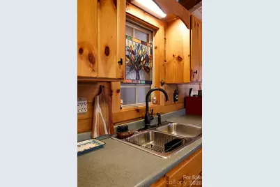 307 Dancing Leaf Lane, Bakersville, NC 28705 - Photo 9