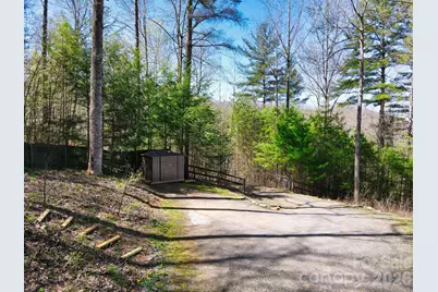 307 Dancing Leaf Lane, Bakersville, NC 28705 - Photo 5