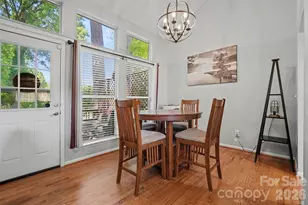 8700 Heather View Ct, Charlotte, NC 28216 - Photo 7