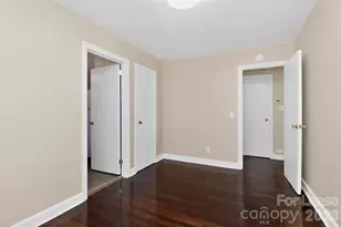 1011 Lomond Ave, Charlotte, NC 28206 - Photo 9