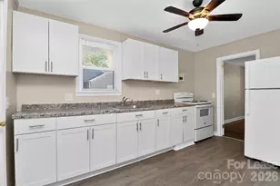 1011 Lomond Ave, Charlotte, NC 28206 - Photo 5