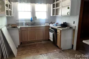 610 Clara St, Newberry, SC 29108 - Photo 3