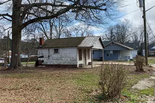 610 Clara St, Newberry, SC 29108 - Photo 9