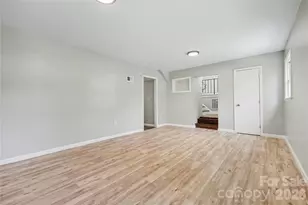 5439 Kerry Ln, Charlotte, NC 28215 - Photo 5
