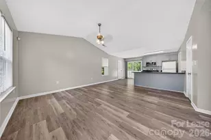 2332 Eargle Rd, Charlotte, NC 28269 - Photo 3