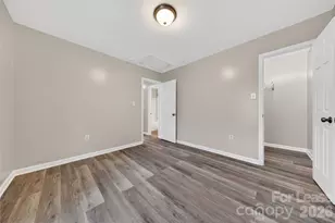 2332 Eargle Rd, Charlotte, NC 28269 - Photo 13