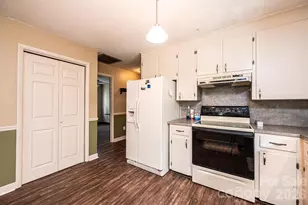 1250 21st Ave NE, Hickory, NC 28601 - Photo 13
