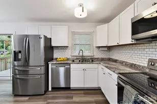 15708 Fairfield Dr, Matthews, NC 28104 - Photo 11
