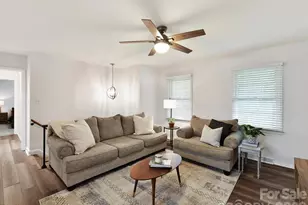 15708 Fairfield Dr, Matthews, NC 28104 - Photo 5