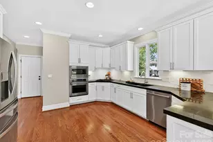 4112 Blaydes Ct, Charlotte, NC 28226 - Photo 9
