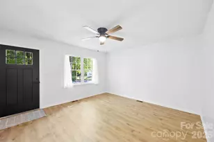 509 California Cir, York, SC 29745 - Photo 5