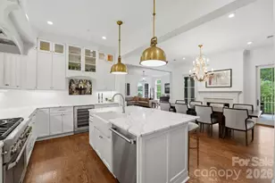 2312 Selwyn Ave, Charlotte, NC 28207 - Photo 17