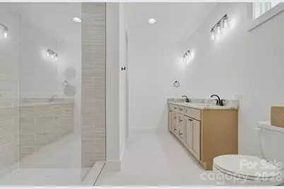 615 W Allen Street, Hendersonville, NC 28739 - Photo 25