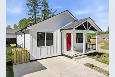615 W Allen Street, Hendersonville, NC 28739 - Photo 1