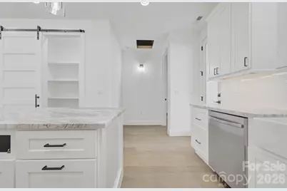 615 W Allen Street, Hendersonville, NC 28739 - Photo 21
