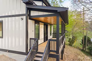 213 New Stock Rd, Asheville, NC 28804 - Photo 3