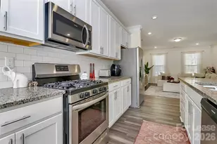 2126 Blewett Dr, Charlotte, NC 28269 - Photo 11