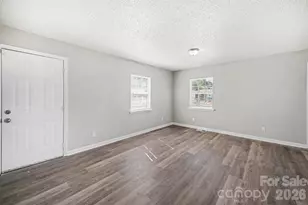 2612 Dundeen St, Charlotte, NC 28216 - Photo 11