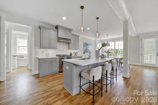 532 Melbourne Ct, Charlotte, NC 28209 - Photo 5
