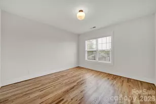 532 Melbourne Ct, Charlotte, NC 28209 - Photo 25