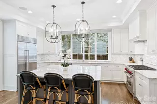 320 Plantation Pl, Charlotte, NC 28209 - Photo 17