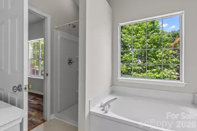 11823 Harris Ridge Drive, Charlotte, NC 28269 - Photo 17