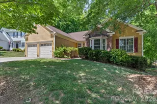 11823 Harris Ridge Dr, Charlotte, NC 28269 - Photo 1