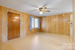24 W Berkley St, Granite Falls, NC 28630 - Photo 5