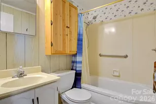24 W Berkley St, Granite Falls, NC 28630 - Photo 23
