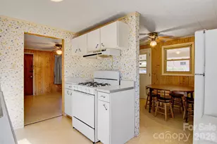 24 W Berkley St, Granite Falls, NC 28630 - Photo 11
