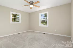126 Anthony Dr, East Flat Rock, NC 28726 - Photo 25