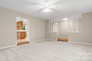 126 Anthony Dr, East Flat Rock, NC 28726 - Photo 7