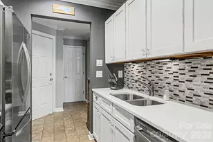 601 Queens Rd, Charlotte, NC 28207 - Photo 13