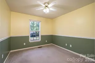 2000 Summerfield Cir, Conover, NC 28613 - Photo 21