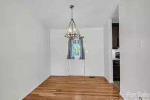 227 Bradshaw Ave, Hendersonville, NC 28792 - Photo 9