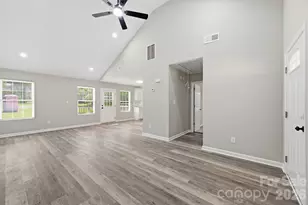 63 Pinckney St, York, SC 29745 - Photo 5