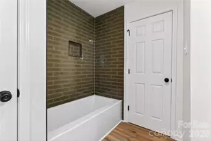 4844 Hidden Valley Rd, Charlotte, NC 28213 - Photo 25