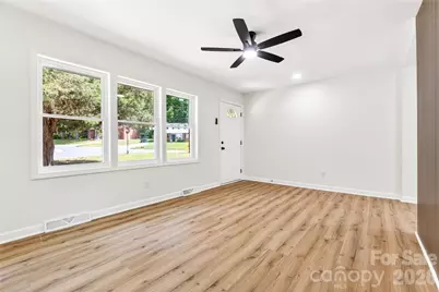 4844 Hidden Valley Road, Charlotte, NC 28213 - Photo 11
