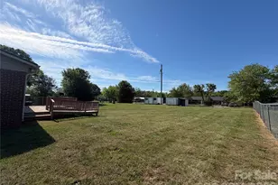 372 Ferry Rd, Forest City, NC 28043 - Photo 21