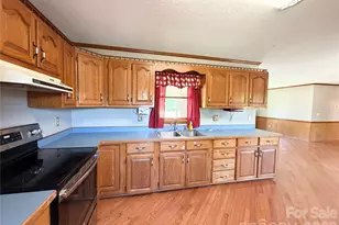 372 Ferry Rd, Forest City, NC 28043 - Photo 5