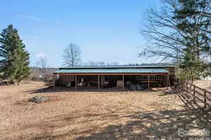 405 Loop Rd, Campobello, SC 29322 - Photo 19
