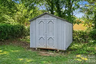204 N Oak St, Lowell, NC 28098 - Photo 21